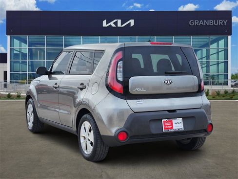 Used 2015 Kia Soul Base image 4