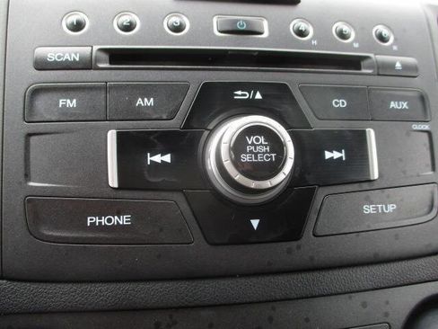 Used 2013 Honda CR-V LX image 9