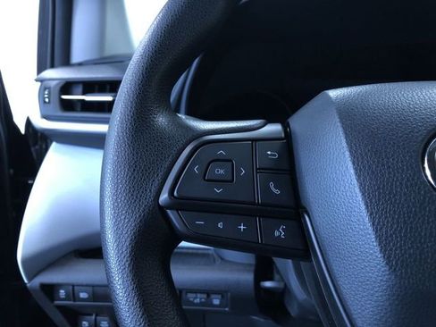 Used 2026 Toyota Sienna LE FWD image 26