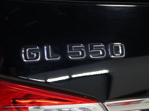 Used 2015 Mercedes-Benz GL 550 4MATIC image 23
