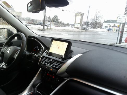 Used 2025 Mitsubishi Eclipse Cross AWD image 23