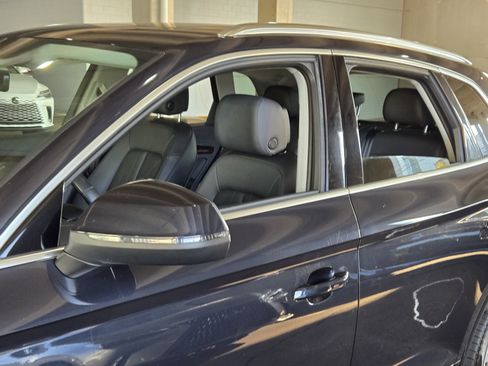 Used 2019 Audi Q5 2.0T Premium Plus w/ Premium Plus Package AWD/4WD image 11