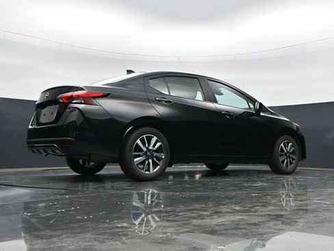 Used 2025 Nissan Versa SV FWD image 37