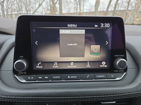 Used 2023 Nissan Rogue SV image 16