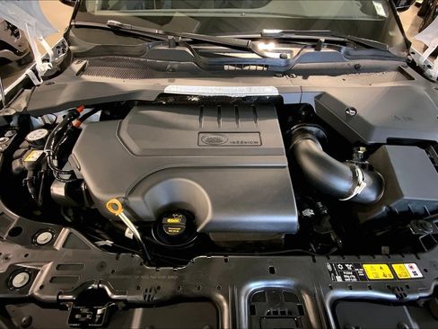 New 2026 Land Rover Range Rover Evoque Dynamic SE image 16