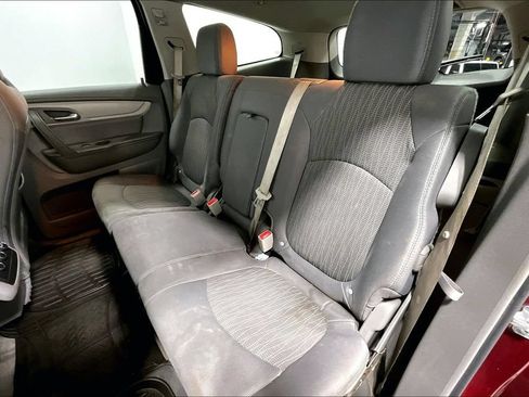 Used 2016 Chevrolet Traverse LT FWD image 31