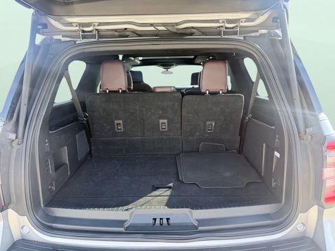 Used 2023 Ford Expedition Max Limited image 19