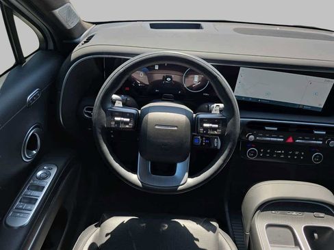 Used 2026 Hyundai Palisade Calligraphy FWD image 11