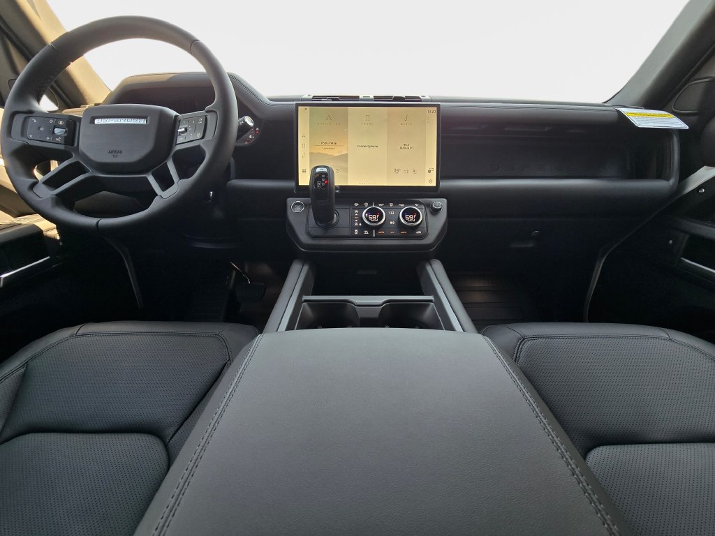 New 2026 Land Rover Defender 110 X-Dynamic SE AWD/4WD image 9