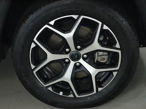 Used 2025 Jeep Compass Limited AWD/4WD image 10