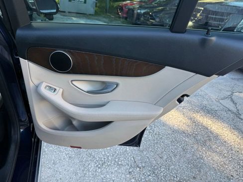 Used 2018 Mercedes-Benz C 300 Sedan image 17