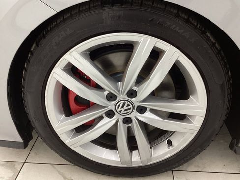 Used 2019 Volkswagen Jetta GLI image 44