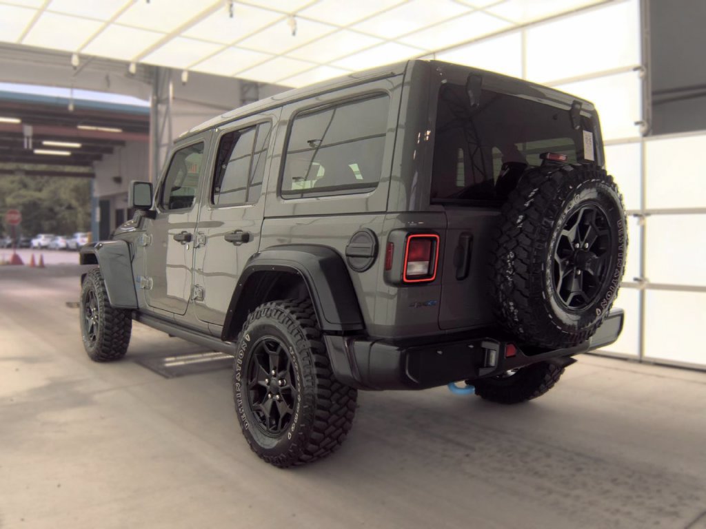 Used 2023 Jeep Wrangler Unlimited w/ Sun & Screen Package AWD/4WD image 4