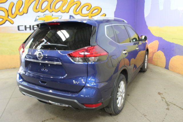 Used 2017 Nissan Rogue SV FWD image 8