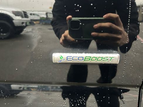 Used 2016 Ford F150 Platinum w/ FX4 Off-Road Package image 32