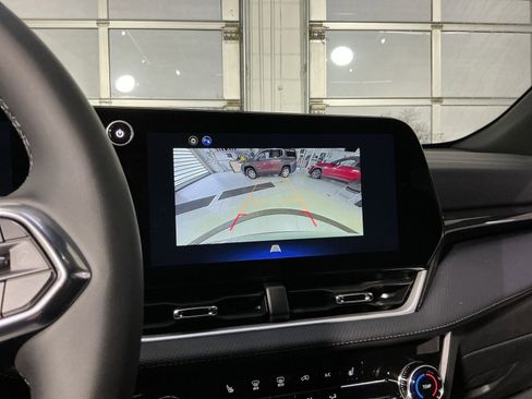 New 2026 Chevrolet Equinox LT w/ LPO, Floor Liner Package image 27