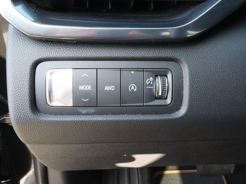 Used 2025 GMC Acadia AT4 w/ Super Cruise Package AWD/4WD image 17