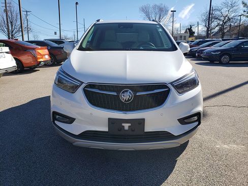 Used 2019 Buick Encore Essence w/ Experience Buick Package image 2