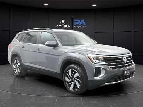 Used 2025 Volkswagen Atlas SE AWD/4WD image 26