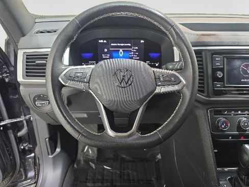 Used 2023 Volkswagen Atlas Cross Sport SE AWD/4WD image 15