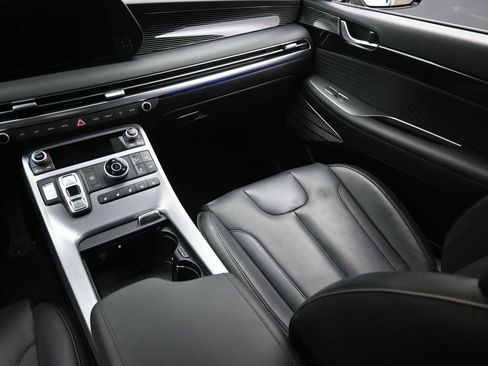 Used 2024 Hyundai Palisade Calligraphy image 13