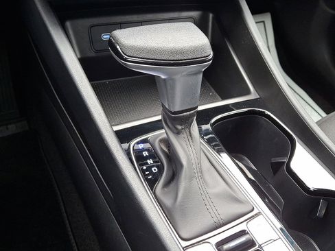 Certified 2025 Hyundai Tucson SE image 18