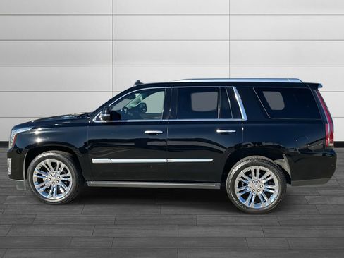 Used 2016 Cadillac Escalade Premium image 2