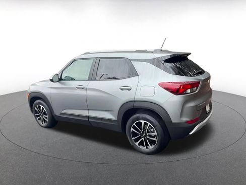 Used 2025 Chevrolet TrailBlazer LT image 10