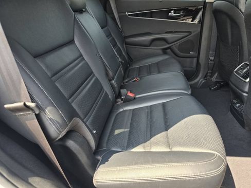 Used 2019 Kia Sorento EX w/ EX Touring Package AWD/4WD image 21