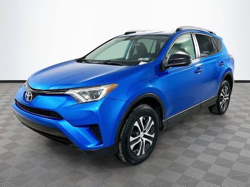 Used 2016 Toyota RAV4 LE image 3