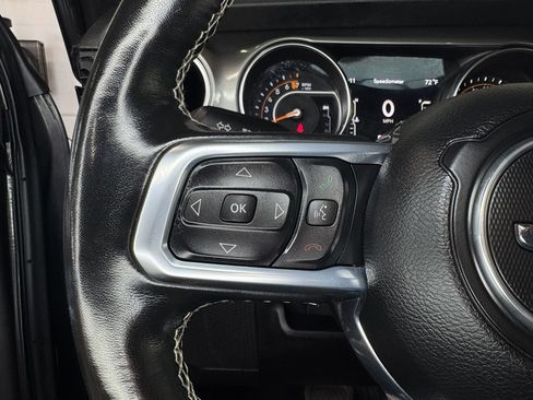 Used 2021 Jeep Wrangler Unlimited Sahara w/ Uconnect 4C Nav & Sound Group AWD/4WD image 15