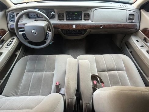 Used 2005 Mercury Grand Marquis GS RWD image 29