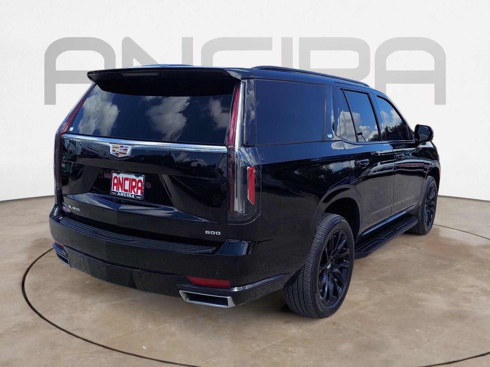 Used 2023 Cadillac Escalade Premium Luxury RWD image 10