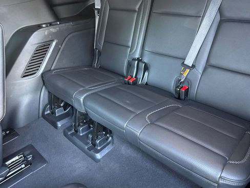Certified 2024 GMC Yukon Denali AWD/4WD image 16