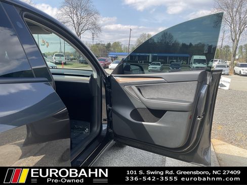 Used 2024 Tesla Model Y Long Range image 21