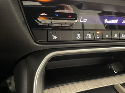 Certified 2025 MAZDA CX-90 3.3 Turbo w/ Preferred Package image 29