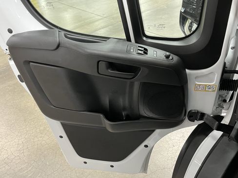 Used 2026 RAM ProMaster 2500 w/ Convenience Group FWD image 23
