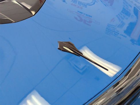 Used 2023 Chevrolet Corvette Stingray Premium Cpe w/ Z51 Performance Package image 8