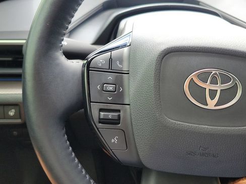 Certified 2023 Toyota Prius XLE FWD image 20