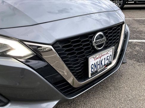 Used 2020 Nissan Altima 2.5 SR w/ Premium Package image 29