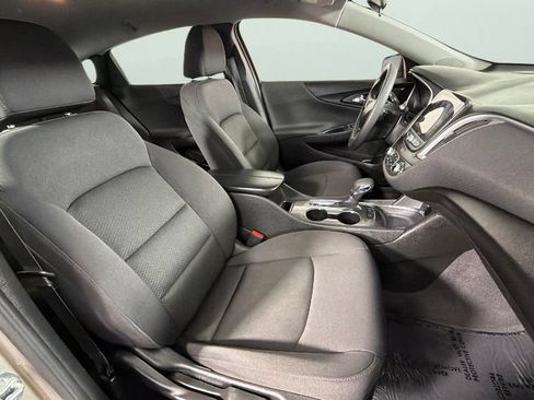 Used 2024 Chevrolet Malibu LT FWD image 33