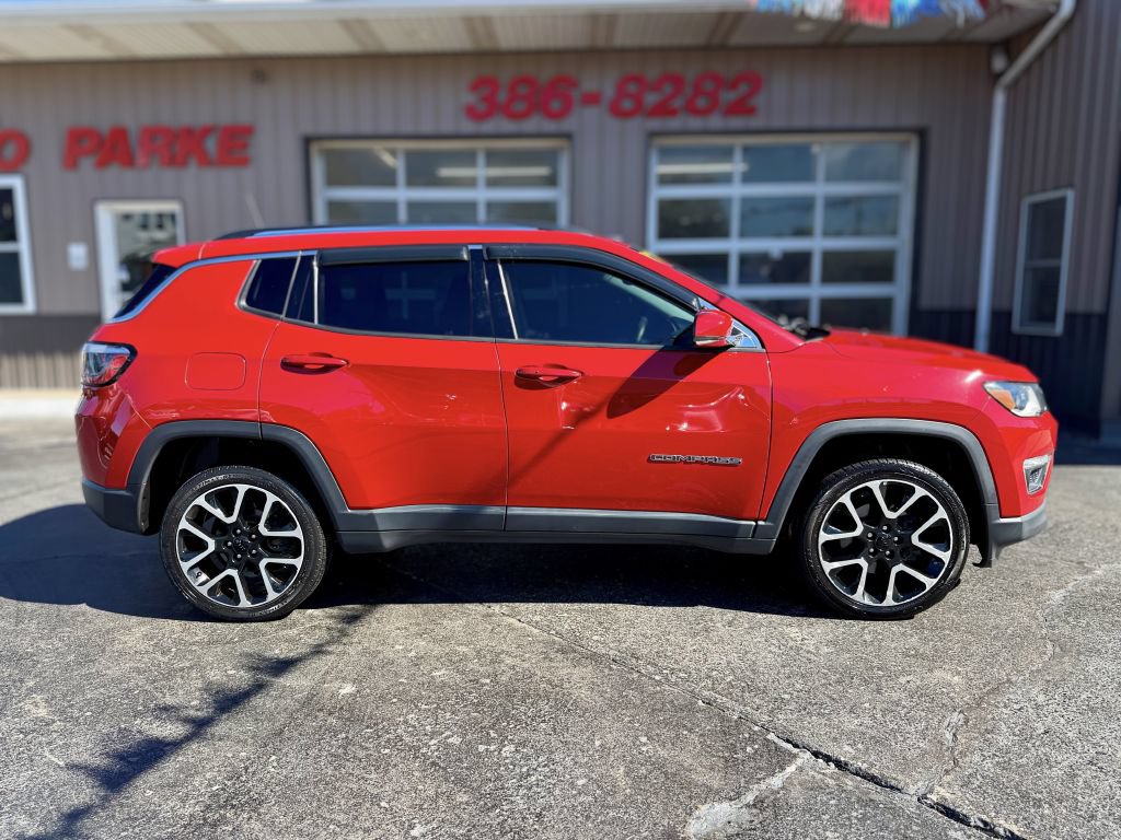 Used 2017 Jeep Compass Limited AWD/4WD image 1