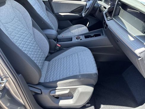New 2026 Volkswagen Tiguan S FWD image 8