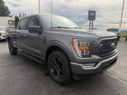 Used 2022 Ford F150 XLT w/ Equipment Group 302A High AWD/4WD image 9