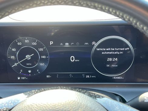 Used 2024 Kia Seltos S AWD/4WD image 17
