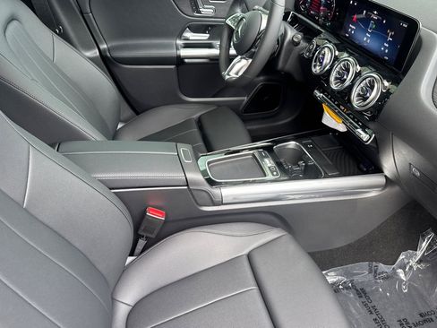 New 2026 Mercedes-Benz GLA 250 image 8