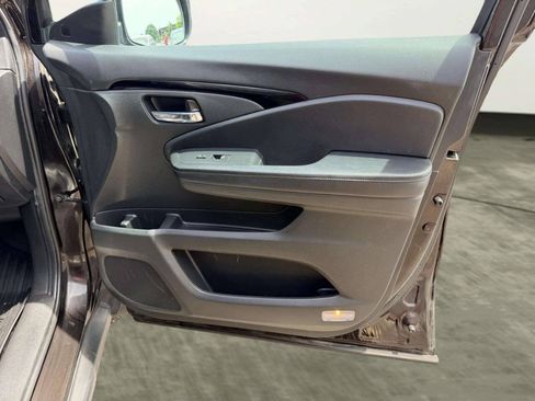 Used 2020 Honda Passport Touring image 29