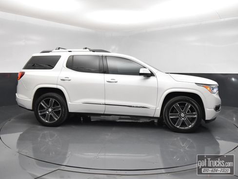 Used 2017 GMC Acadia Denali w/ Technology Package FWD image 49