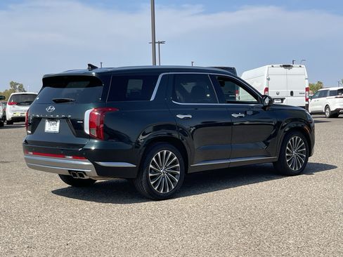Used 2023 Hyundai Palisade Calligraphy w/ Cargo Package AWD/4WD image 5