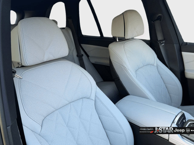 Used 2026 BMW X5 M60i w/ Executive Package AWD/4WD image 13